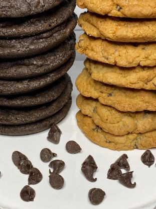 Picture of Queen Marie Gluten Free Chocolate Chip Cookie Box